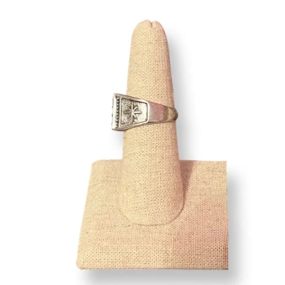 🤯5/$25🤯 Square Amethyst Silver Ring - Picture 3 of 5